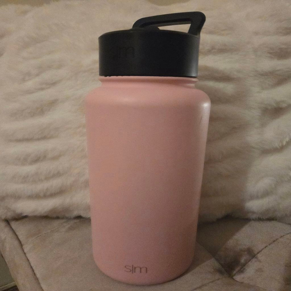 Simple Modern Pink 32oz Summit Water Bottle with Black Lid flip straw